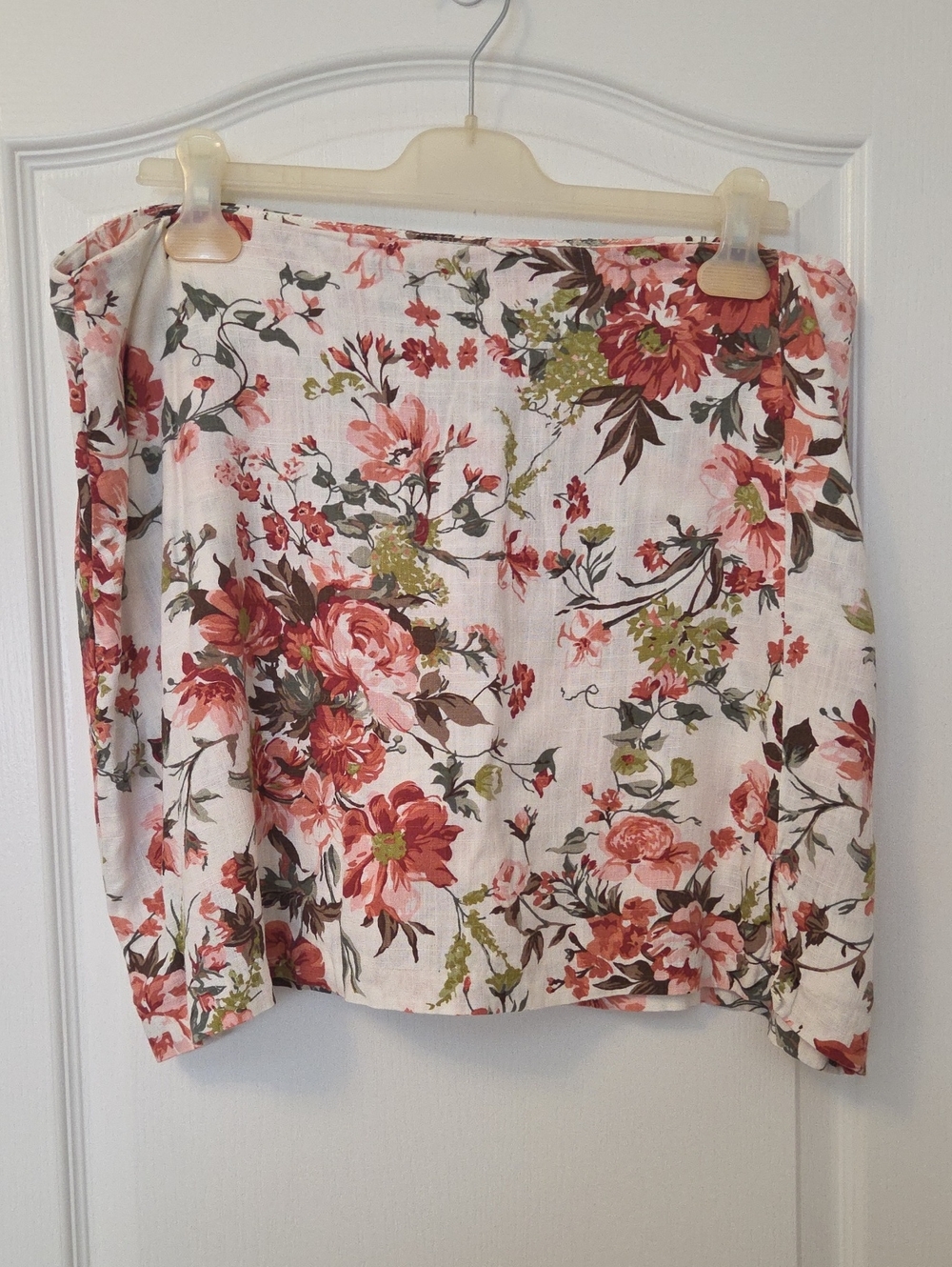 Floral Linen-Blend Midi Skirt in Cream and Coral